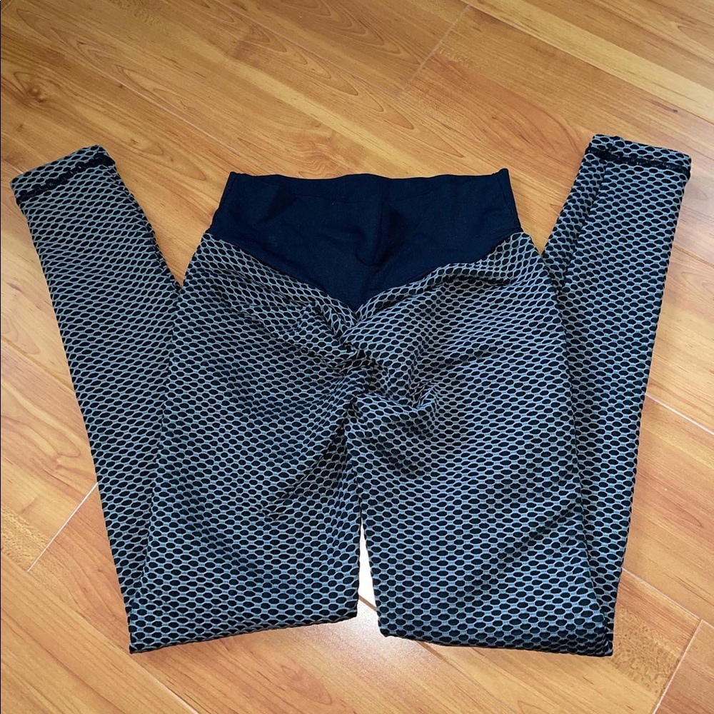 Amazon Booty Scrunch Leggings